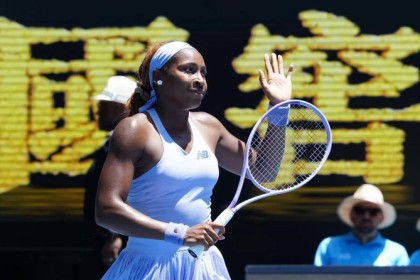 开云体育下载-高芙晋级透露偷师阿卡放小球，直言特朗普上台黑人女性处境很难|达尼洛维奇|科里-高芙|罗德·拉沃尔|女单|澳网_新浪体育_新浪新闻