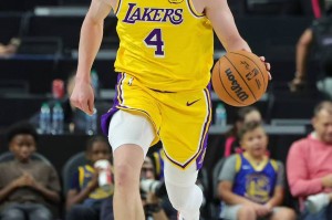 🏀马刺vs湖人前瞻：布朗尼期待延续状态，克内克特能否触底反弹？