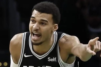 31分12板6助6帽！文班亚马再轰恐怖数据比肩邓肯