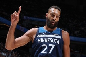 开云体育下载-戈贝尔：队友们激励我去做世界上最好的防守球员 我也认为我就是