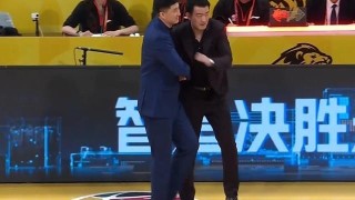 开云体育官网-王博：广东两个外援打穿防守体系，我们还没到看名次对手打的时候