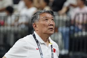 静待亚洲杯半决赛对手！中国女篮教练组现场观战日本vs新西兰