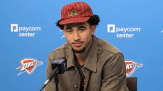 开云体育官网-麦凯恩赛后全文：期待季后赛，能和这些队友一起打球很特别