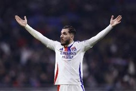 罗马诺：曼城有意里昂中场切尔基，同时考虑诺丁汉森林的怀特